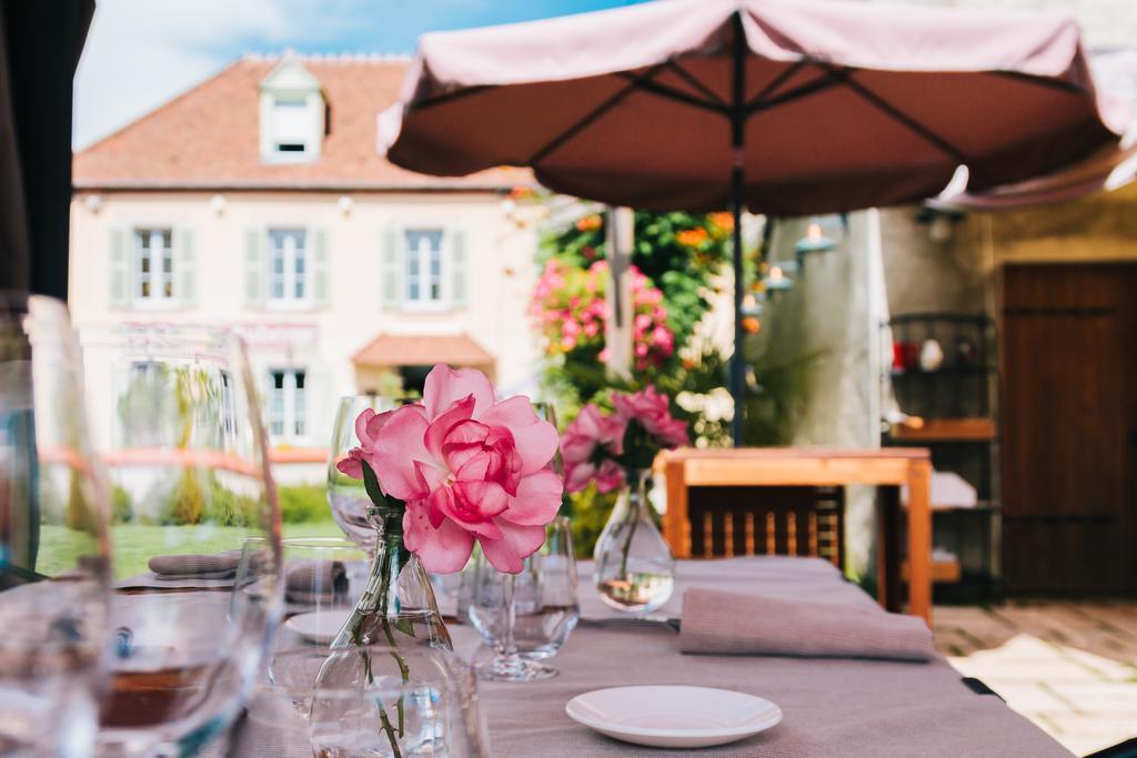 La Bonne Auberge Nouzerines ภายนอก รูปภาพ